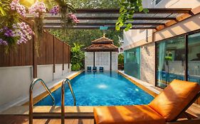 Rendezvous Classic House